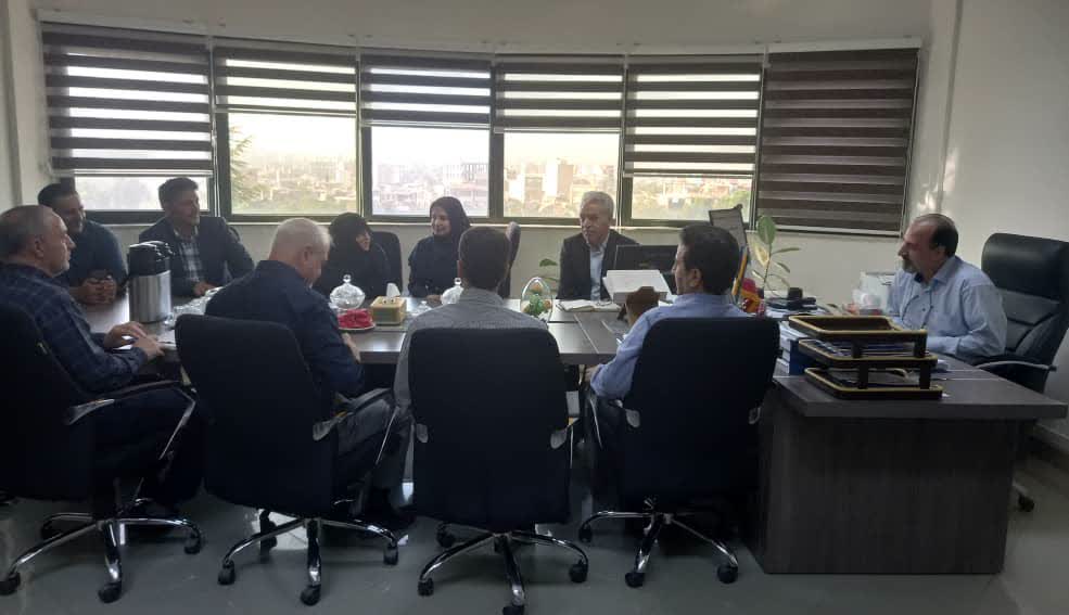 بررسی و همفکری در مورد مسائل حوزه اداری مالی دانشگاه